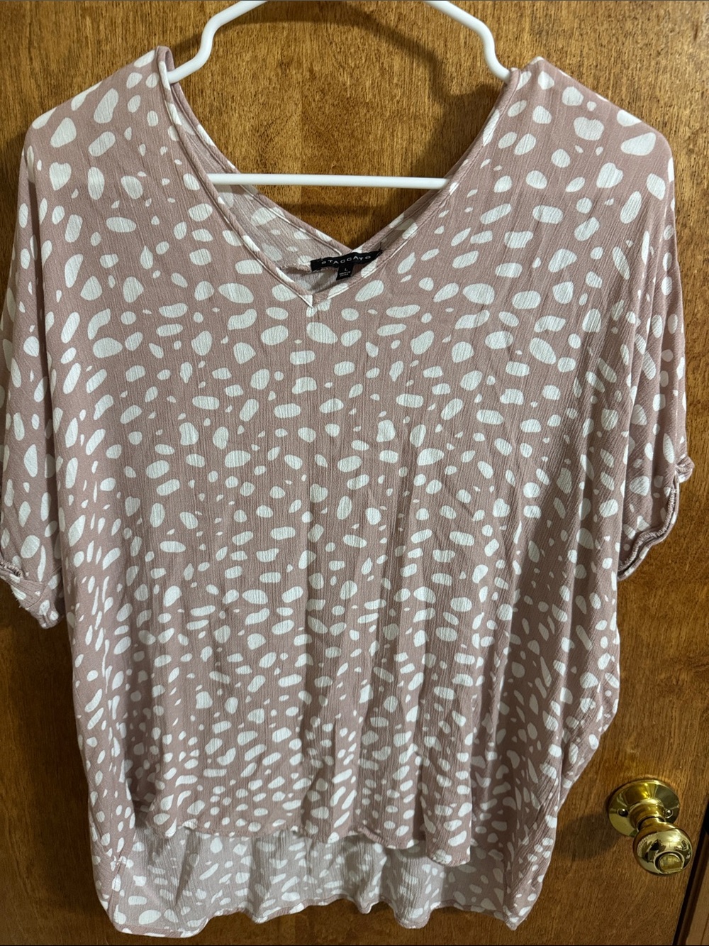 Staccato Blush Pink V-Neck Short Sleeve Top with White Dot Print